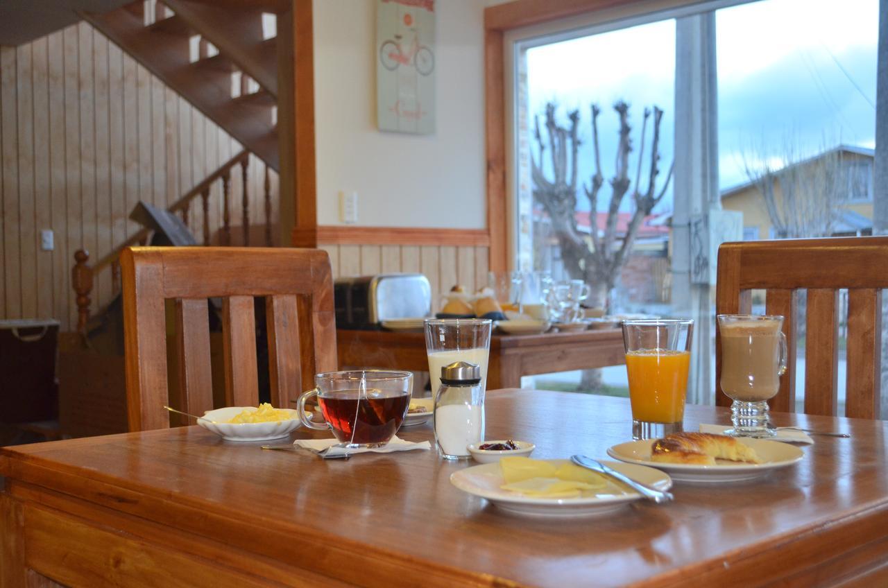 Hostal Camino De Santiago Puerto Natales Exterior photo